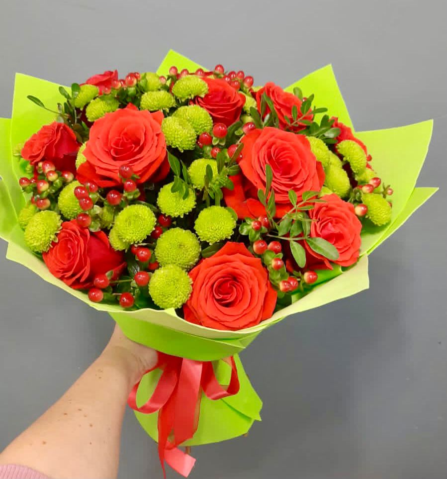 Букет цветов из: Хризантемы и Розы в Саргатском