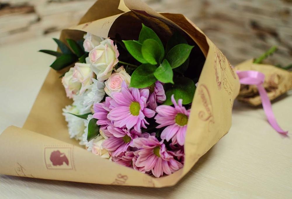 Букет цветов из: Розы и Хризантемы в Саргатском