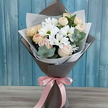 Букет цветов из:  Хризантемы и Розы в Саргатском
