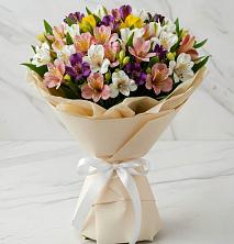Букет цветов из:  Альстромерии в Саргатском