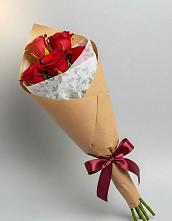 Букет цветов из:  Розы в Саргатском