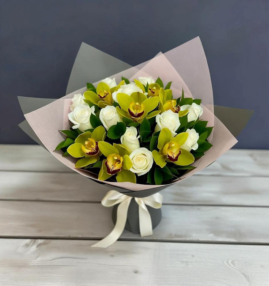 Букет цветов из: Орхидеи и Розы в Саргатском