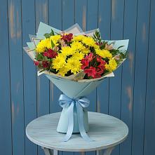 Букет цветов из:  Альстромерии и Хризантемы в Саргатском