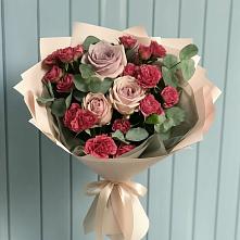 Букет цветов из:  Гвоздики и Розы в Саргатском