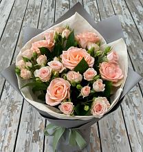 Букет цветов из:  Розы в Саргатском