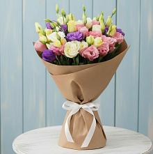 Букет цветов из:  Лизиантусы в Саргатском