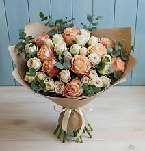 Букет цветов из:  Альстромерии и Розы в Саргатском