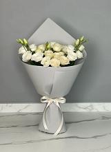 Букет цветов из:  Розы и Лизиантусы #REPLACE_PRED# Саргатском